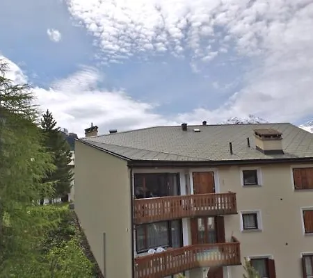 Apartament Arpi *